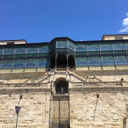 Апартаменти Acogedor Puente !!!